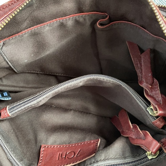 7 Chi Leather Crossbody Bag - Picture 6 of 6